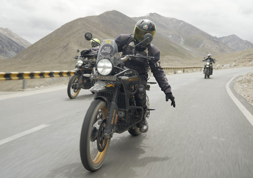 foreigner leh ladakh bike trips (1)